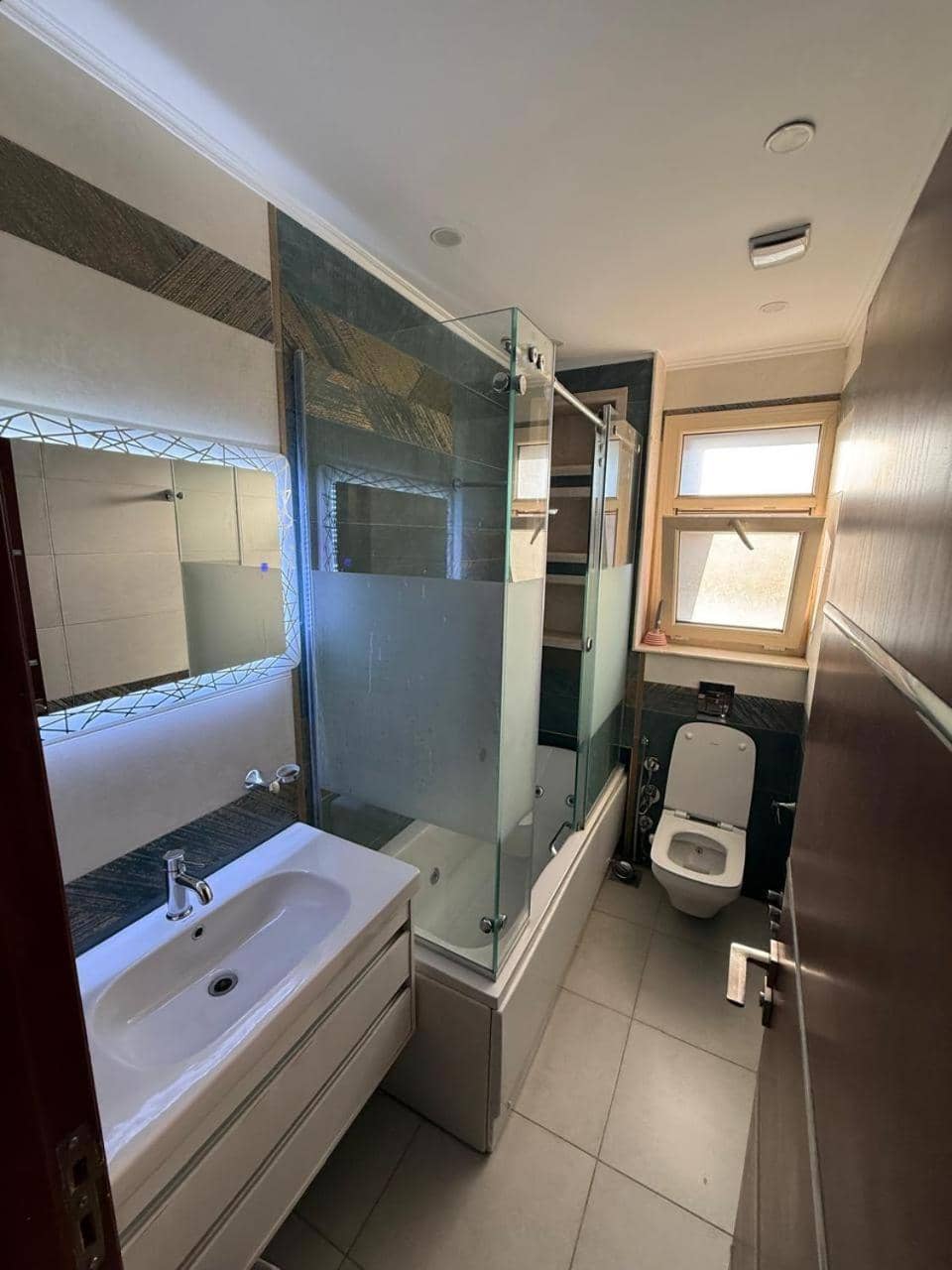 فيلا مع حمام سباحه وجاردن 0306-888-0106 — 4