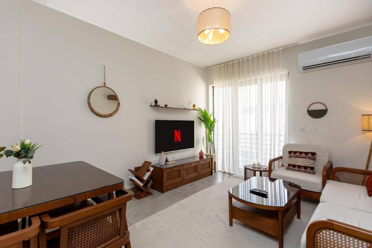 86/3/51 · Boho Chic 2br B8 Madinaty Lux — 3