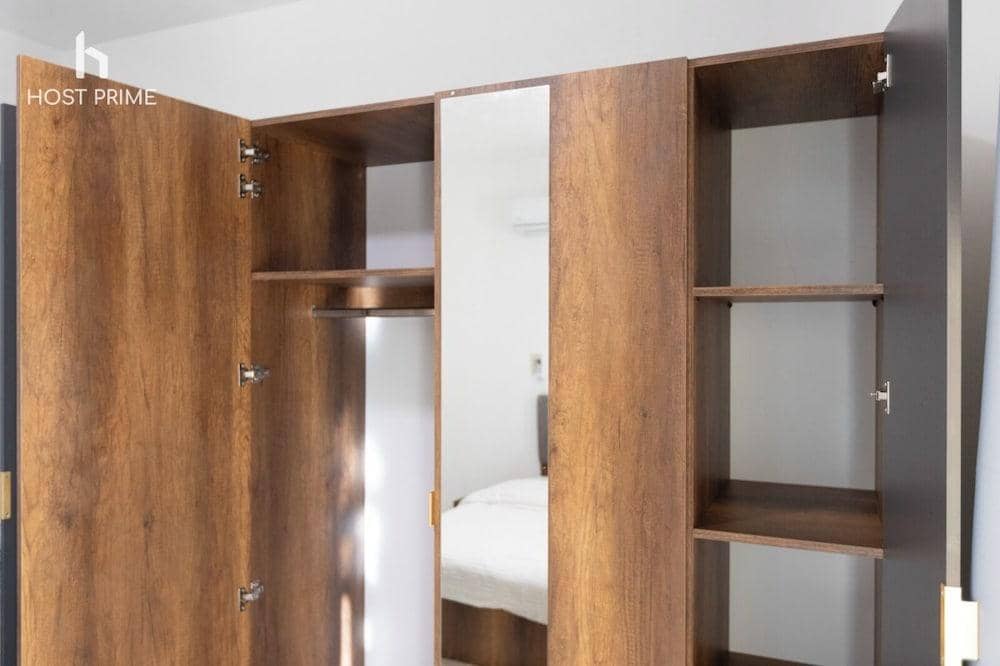 Bright Apartment in Rehab City — 4