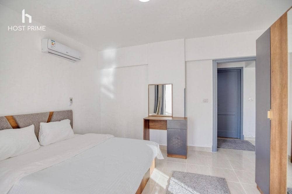 Bright Apartment in Rehab City — 5