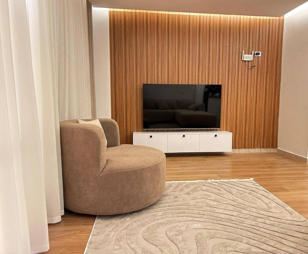 Luxurious And Hotel-Like Accommodation with Garden View