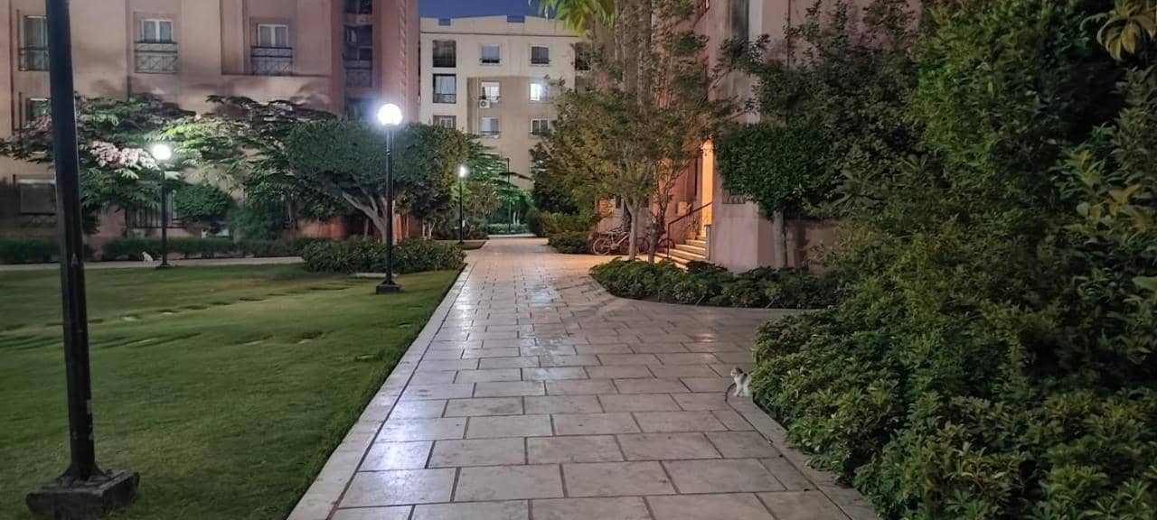 مدينة الرحاب سيتى سكوير . Al Rehab City , City Square, the Yard — 4