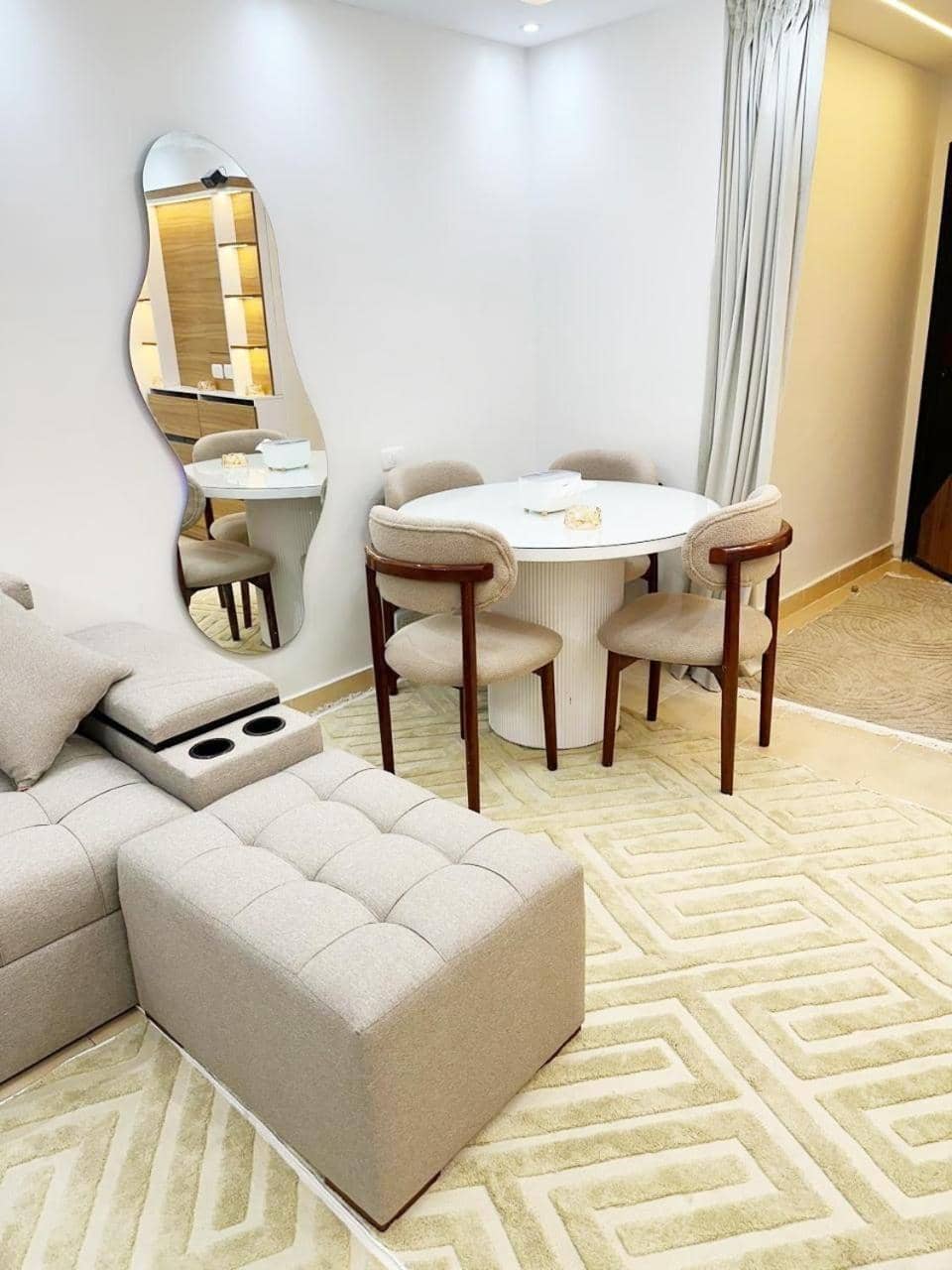 Modern Stay Close To Downtown B6 — 5