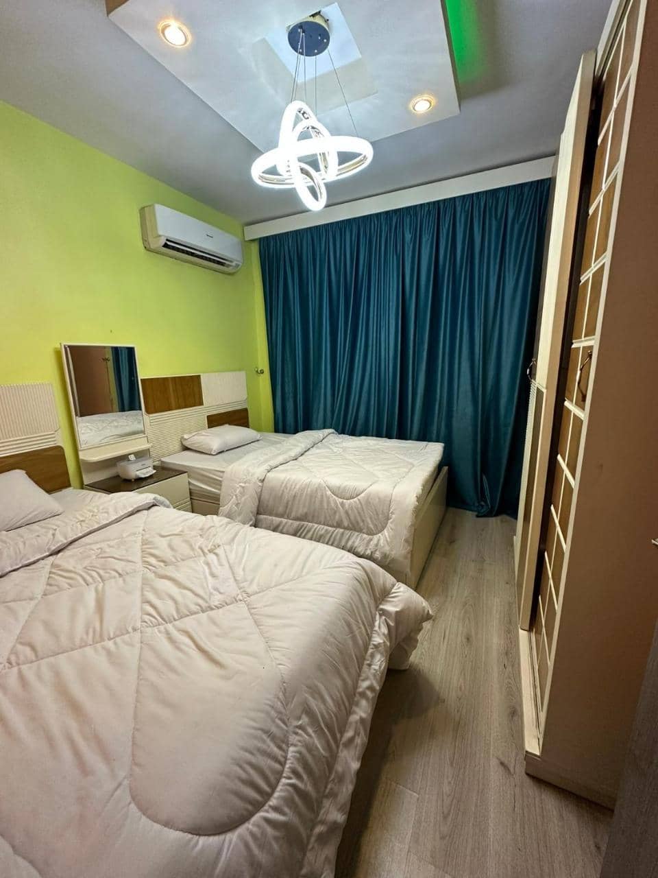 Bright & Modern Apartment in B6 — 3