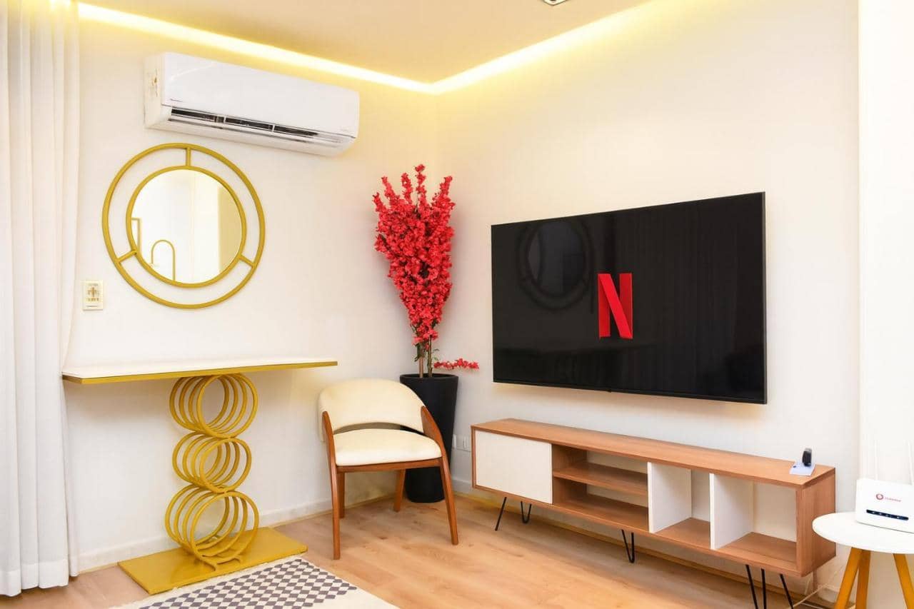 Modern 2br in New Cairo L Great Balcony View L Wifi — 4