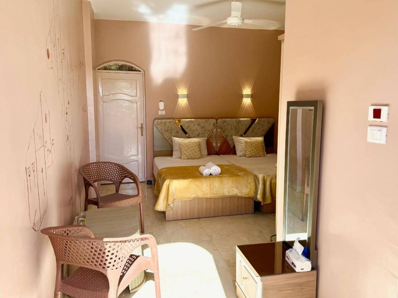 Egyptian Sunrise Hotel - West Bank Assuan