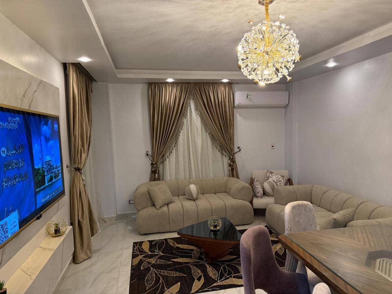شقة فندية فاحرة