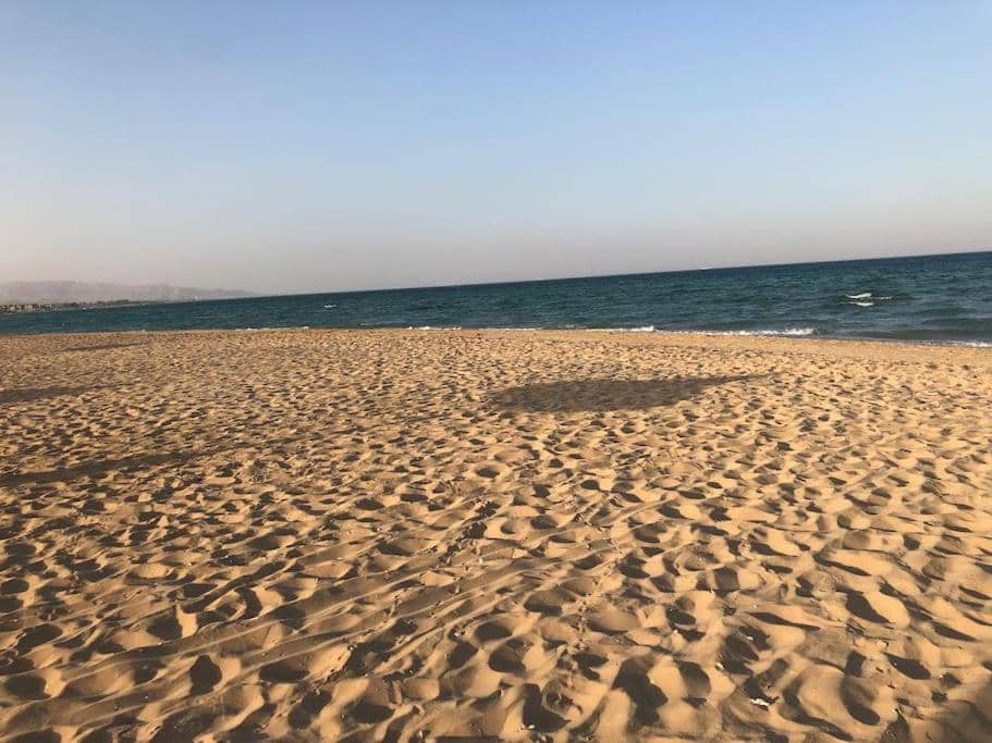 Spacious 6-Brs in El-Sokhna /Beach & Pool Access — 2