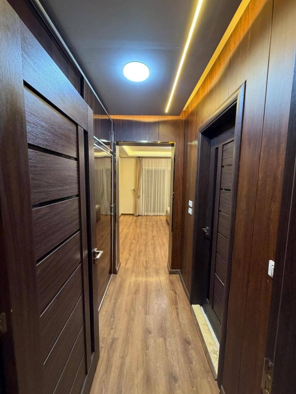 Modern 4br 3bath Stylish Spacious — 5