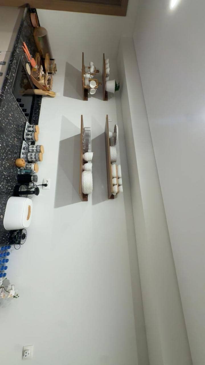 Luxury Modern Apartment in the Boulevard — 2