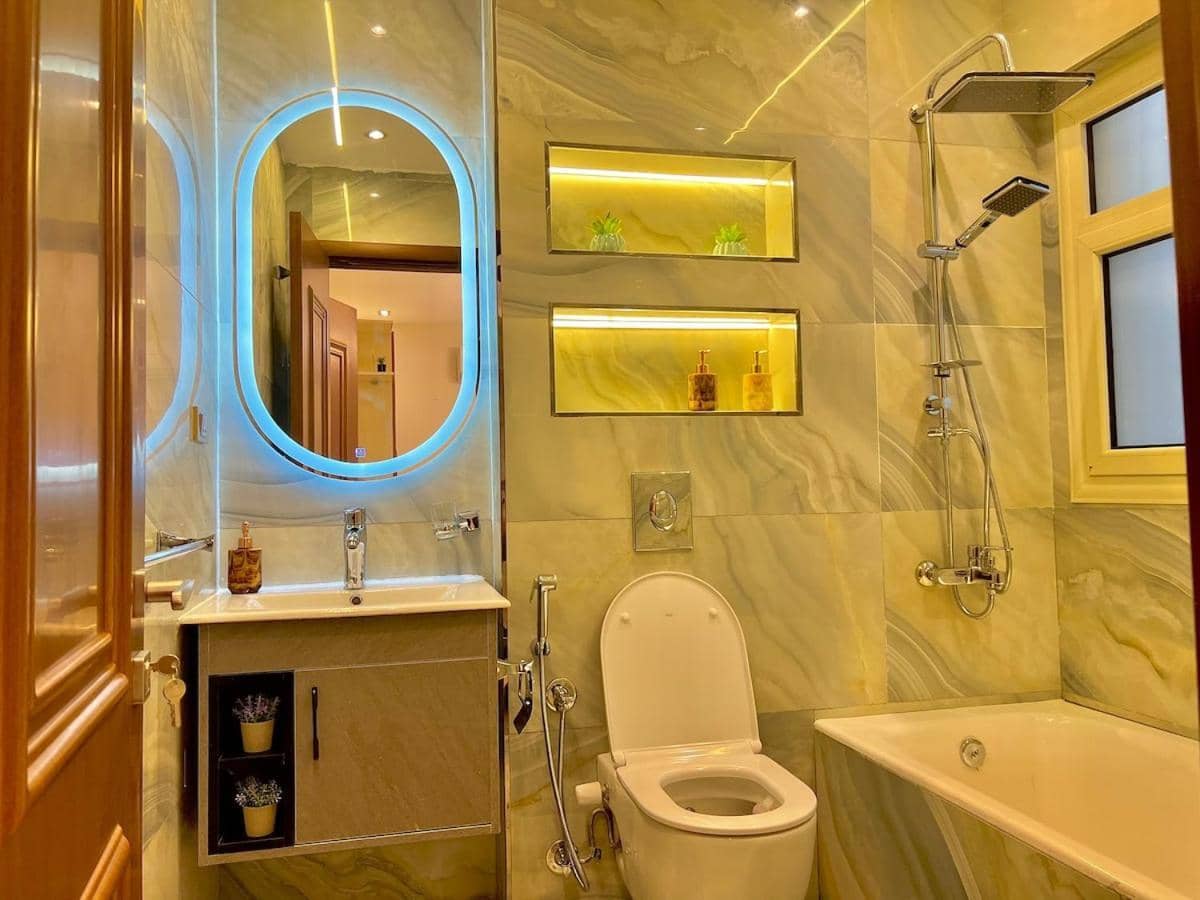 Ultra Luxurious 2br 3br in Gated Compound — 5