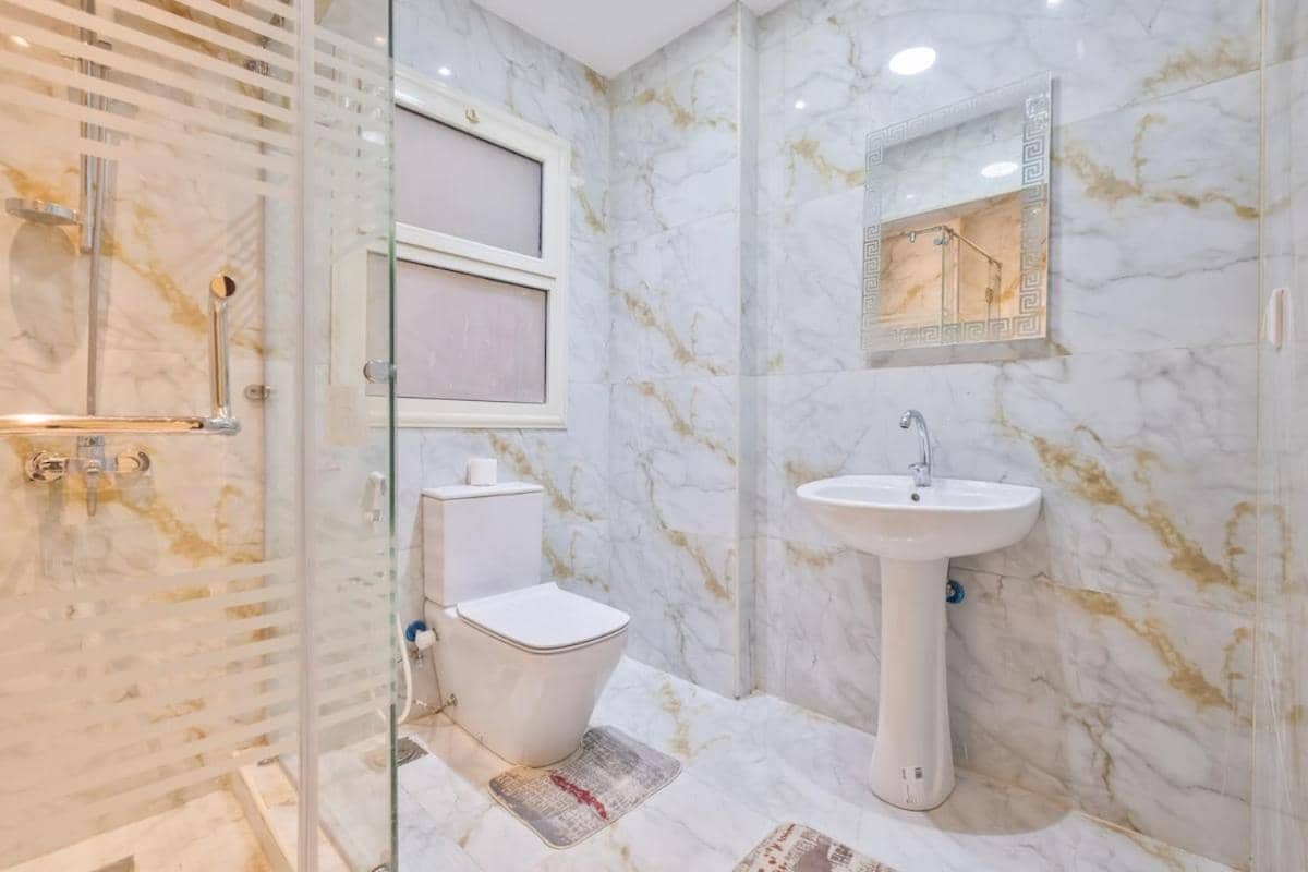 Bright 3-Br Apartment Stone Residence, New Cairo — 3