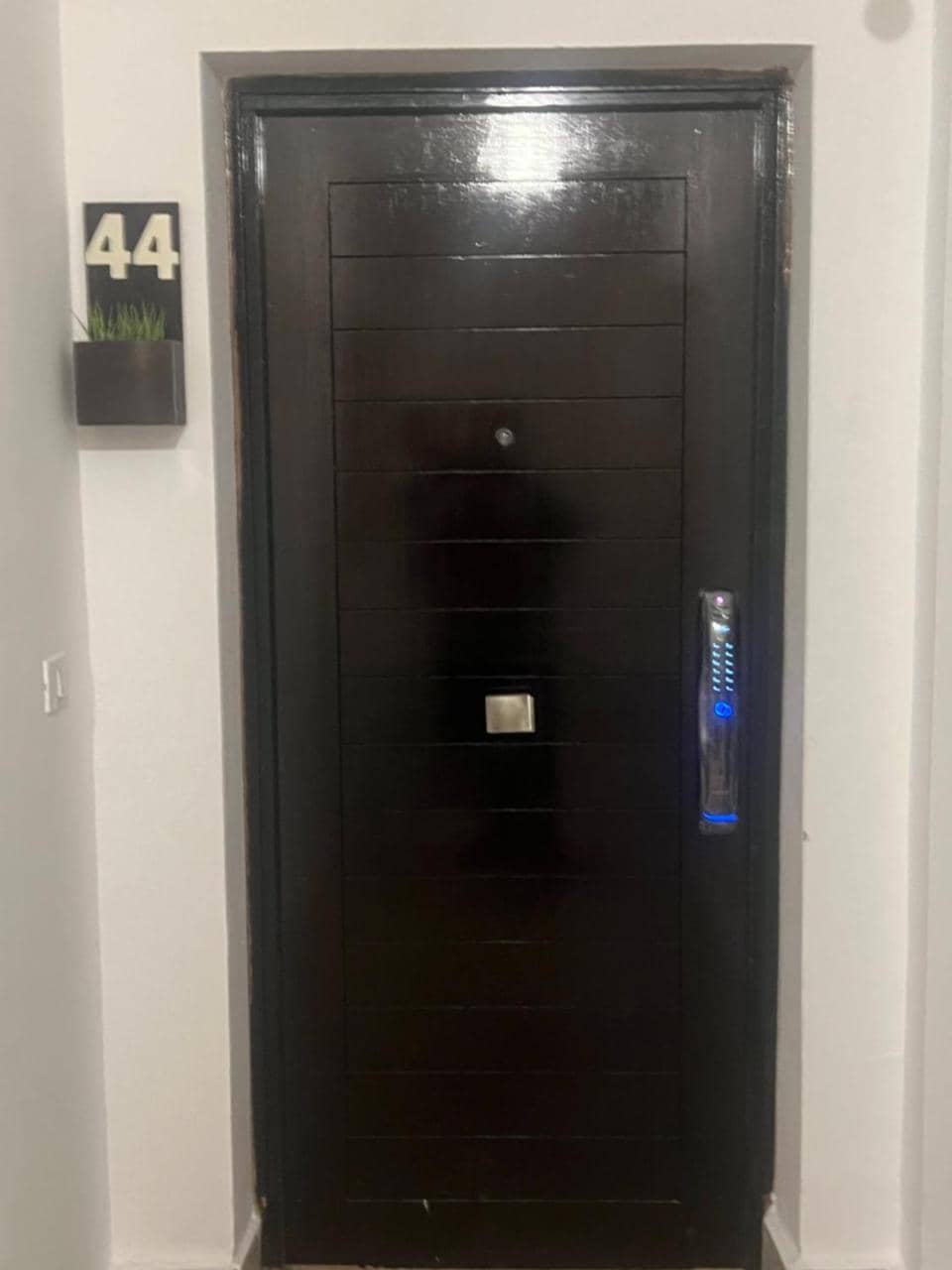 Luxurious VIP Apartment in Madinaty Furnished with High End Hotel Furniture — 3