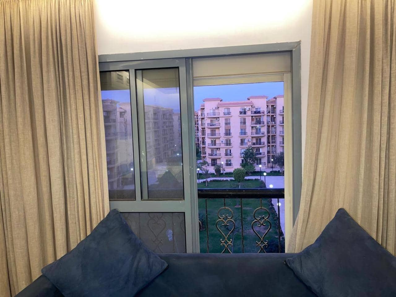 شقة فندقية فاخرة للإيجار Luxury Serviced Apartment Prime Location
