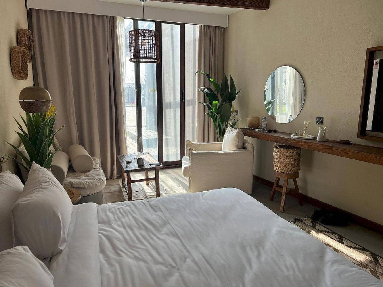 Lesidi Cabana — 4