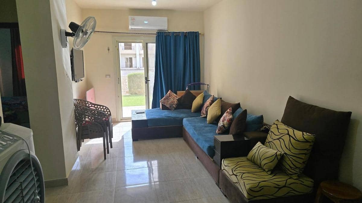 Ground-Floor Chalet in Garden, 3 Bedrooms, in Lasrinetta, Mini Egypt
