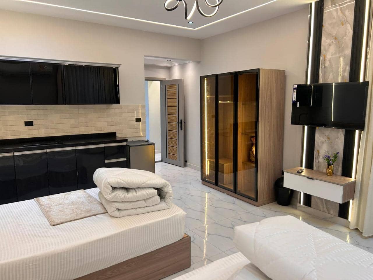 Hotel Rooms in Abbas El Akkad — 5