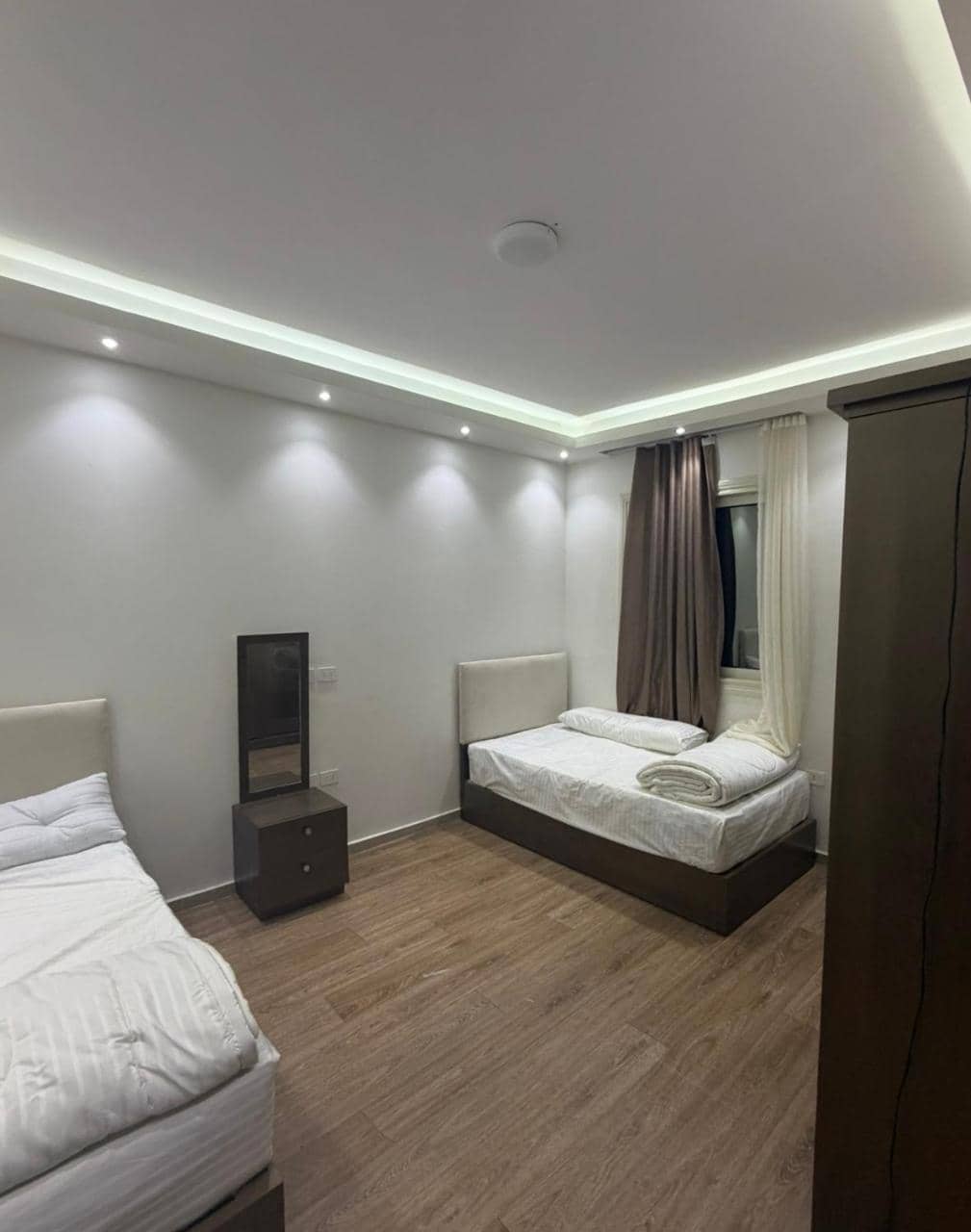 High Finishing Specs with 3bd Beside Auc — 3