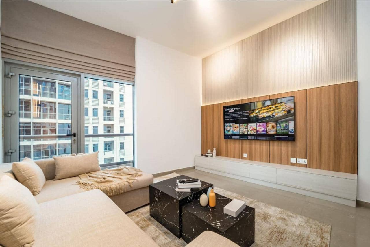 Upgraded 2 Br Retreat in the Heart of Dubai Marina (Adults Only) — 4