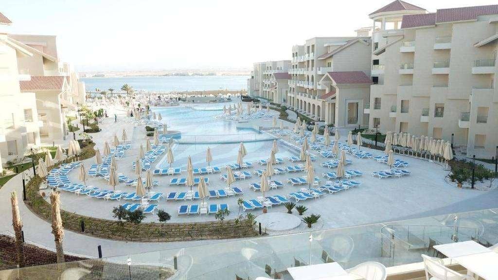 Serenity Sky Arc Resort — 5