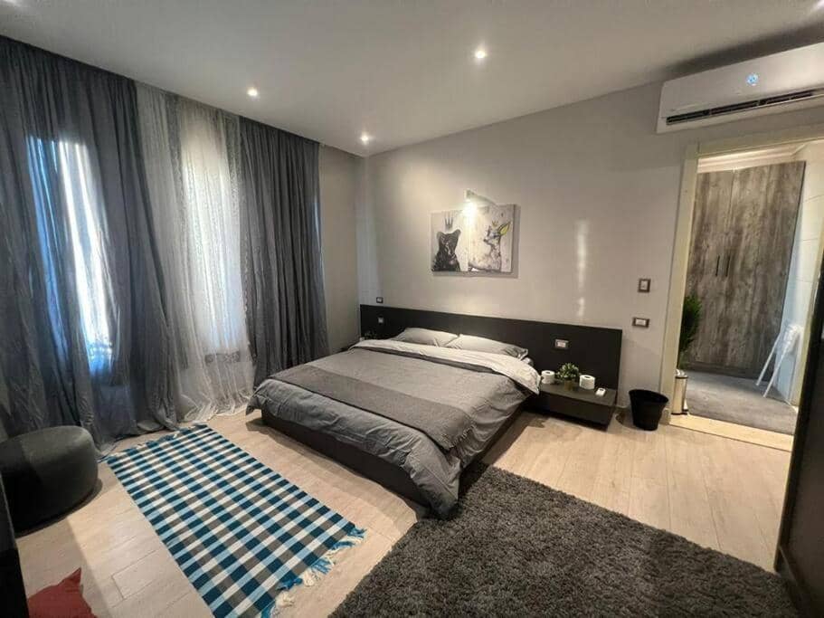 Luxury 1br with Garden — 3