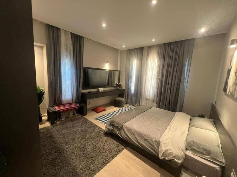 Luxury 1br with Garden — 2