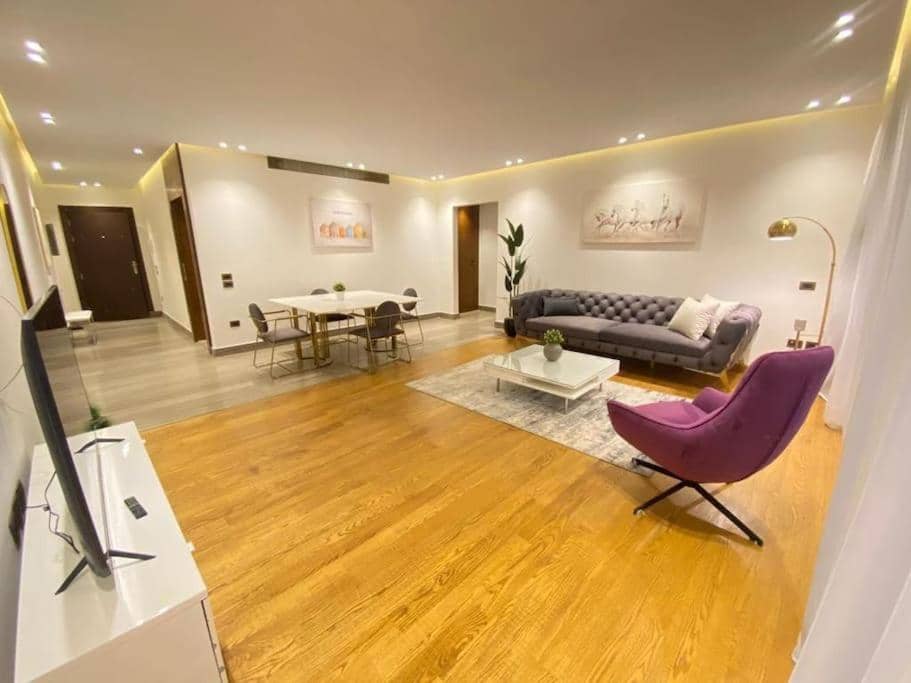 Luxurious Apartment Lakeview 2br 56