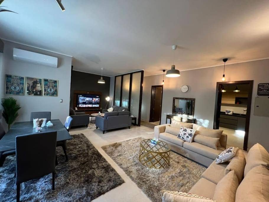 Lovely 2br Apartment with Garden And Barbecue Area — 3