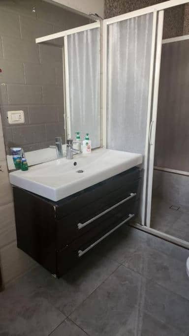 3 Bedroom Apt Excellent Location Near To Malls — 4