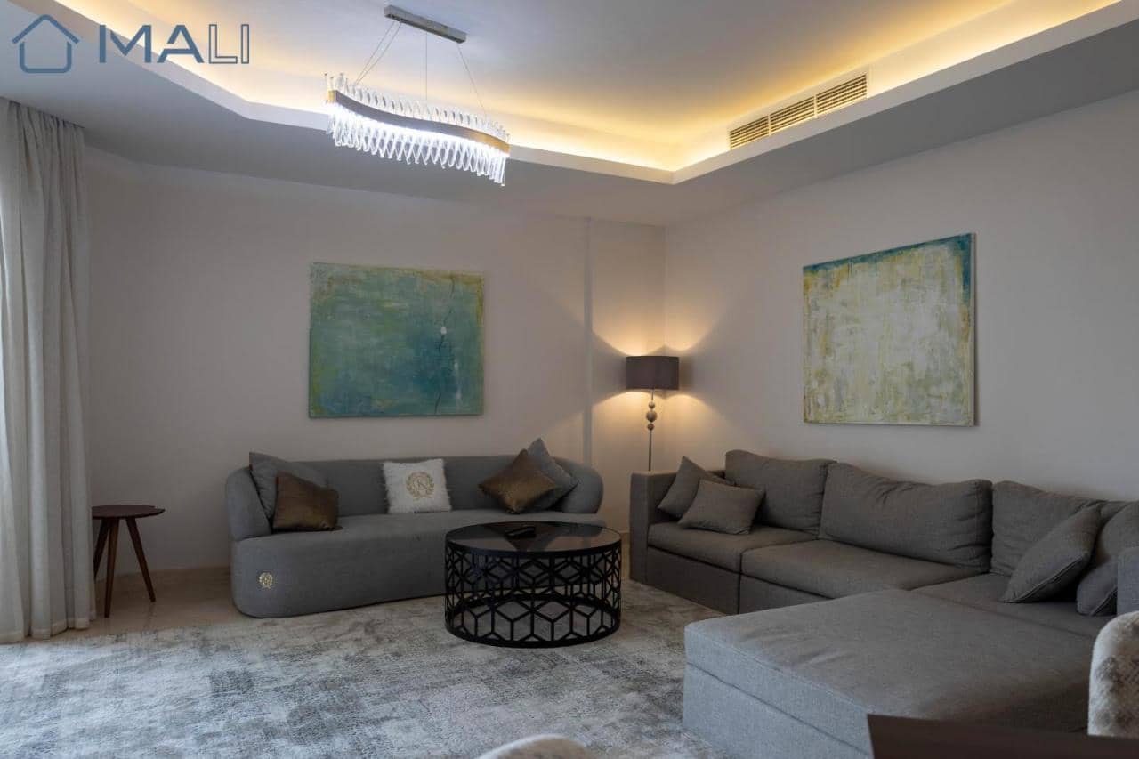 Cairo Festival Elegant 3br Apartment — 3