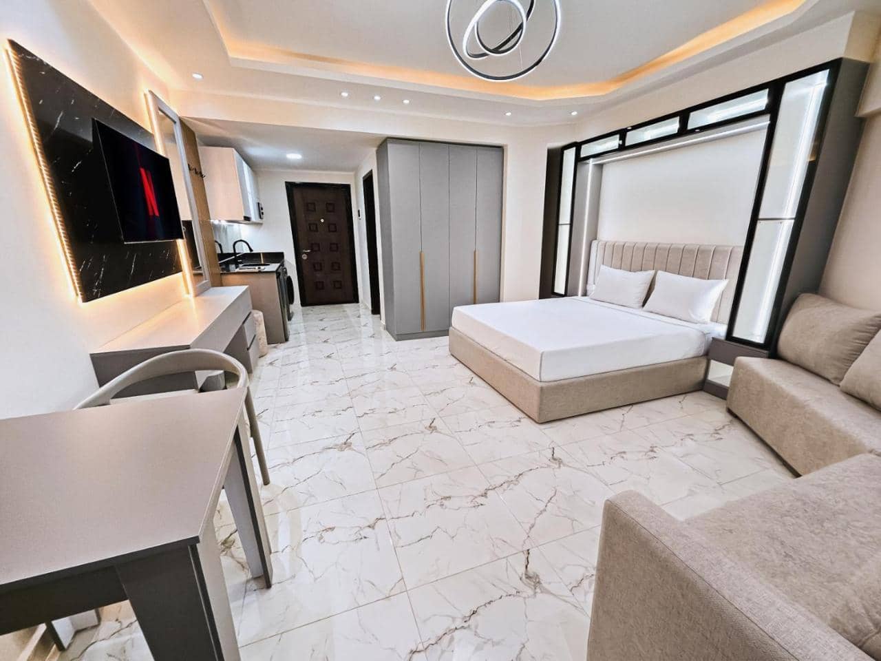 Sasha Collection at Stone Heights - Ac, Pool & Secure (Adults Only) — 3