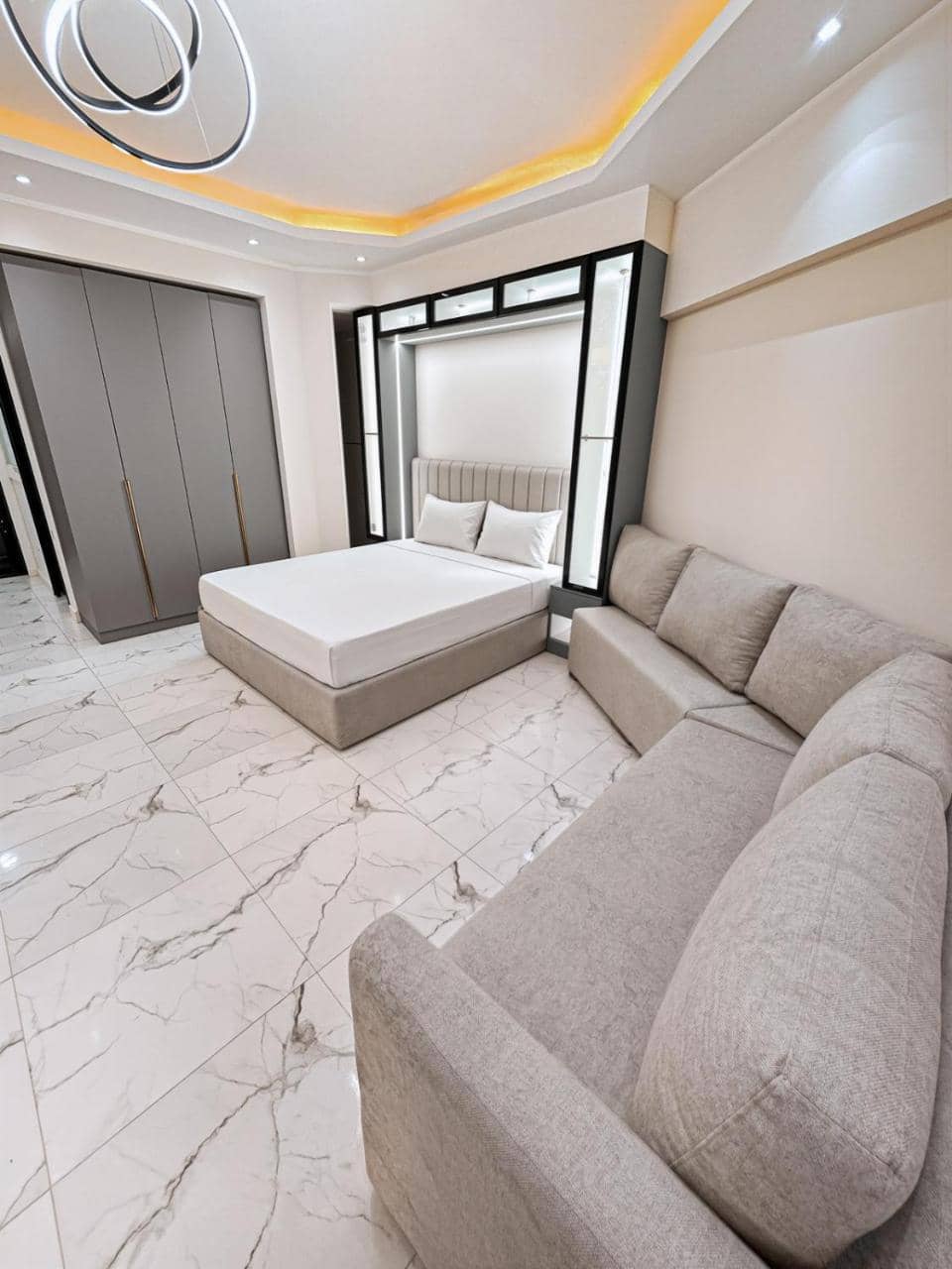 Sasha Collection at Stone Heights - Ac, Pool & Secure (Adults Only) — 4