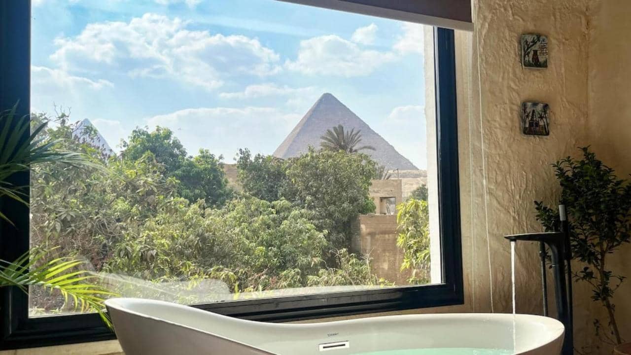Artistic Home Retreat Pyramids View — 4