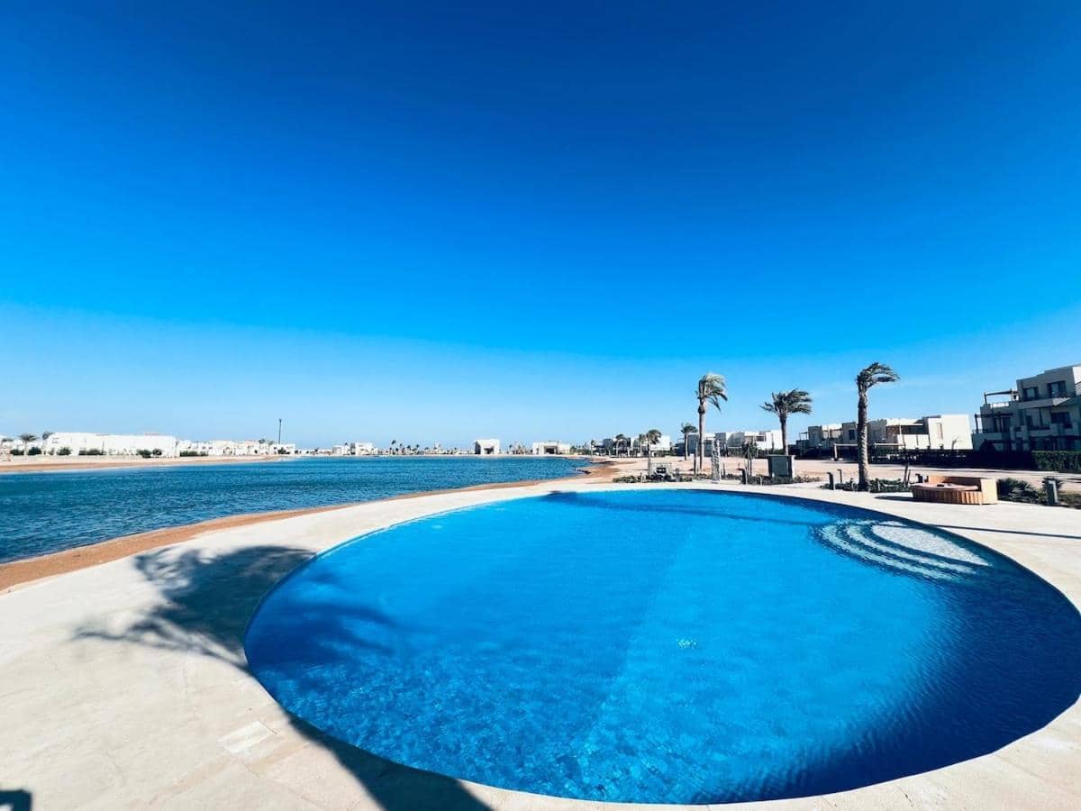 Tropical 3br Villa-Free Pool & Lagoon Access at Elgouna — 2
