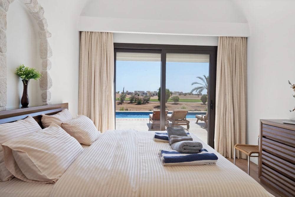 Designer Golf Villa -Pool & Serene Views — 4