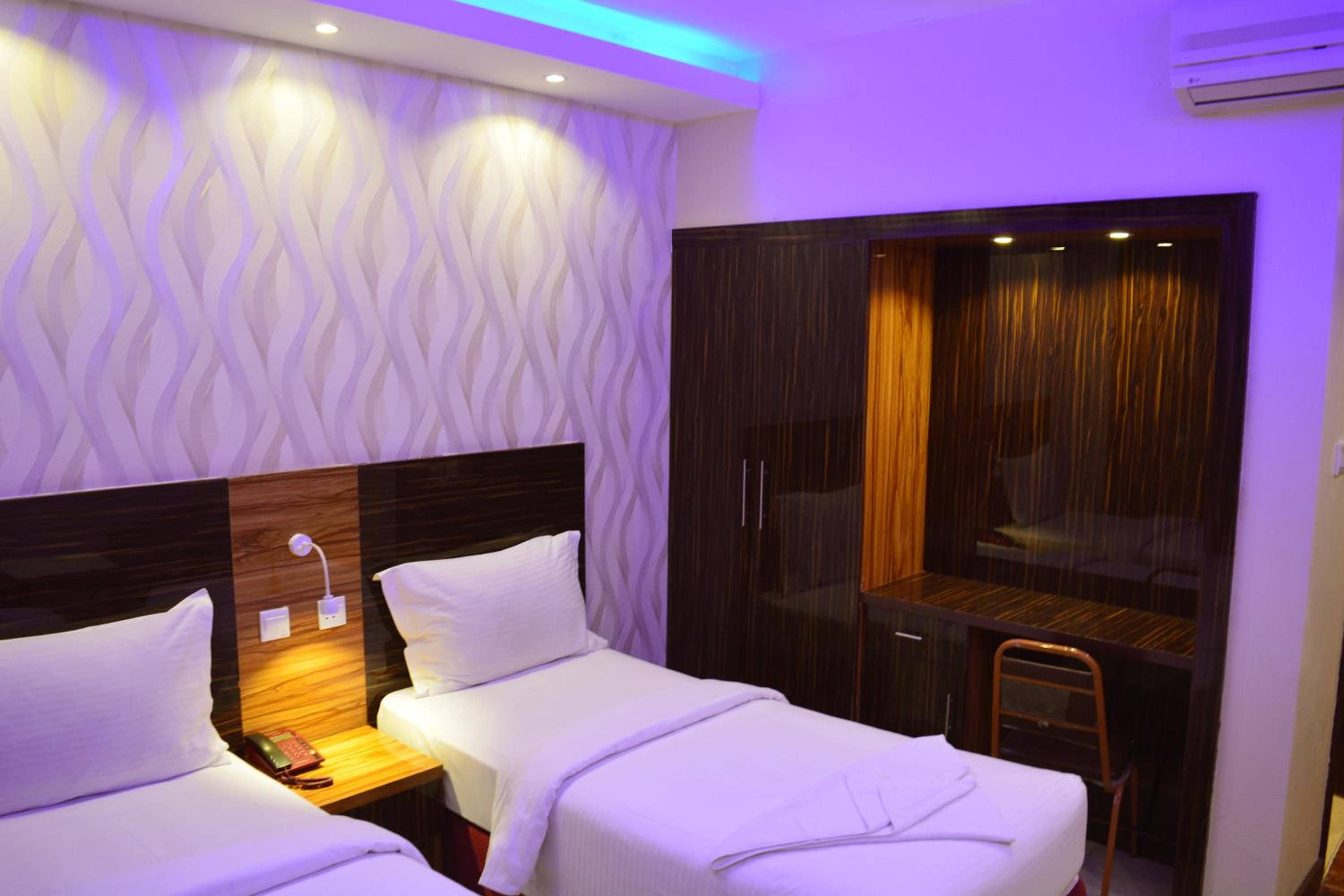 Zagy Hotel — 5