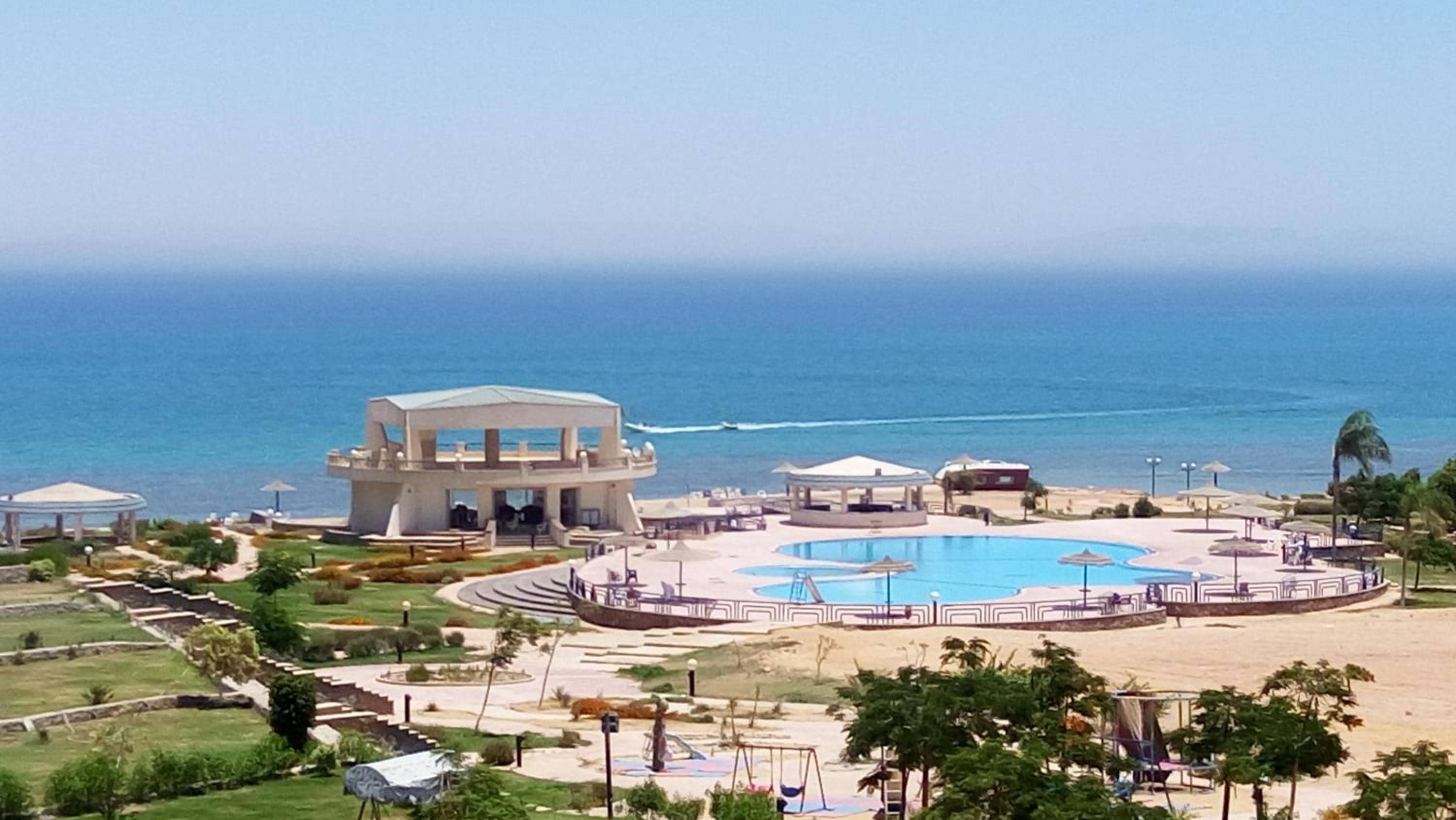 Two-Bedroom with Sea View Roof Top Chalet - Orora Village
