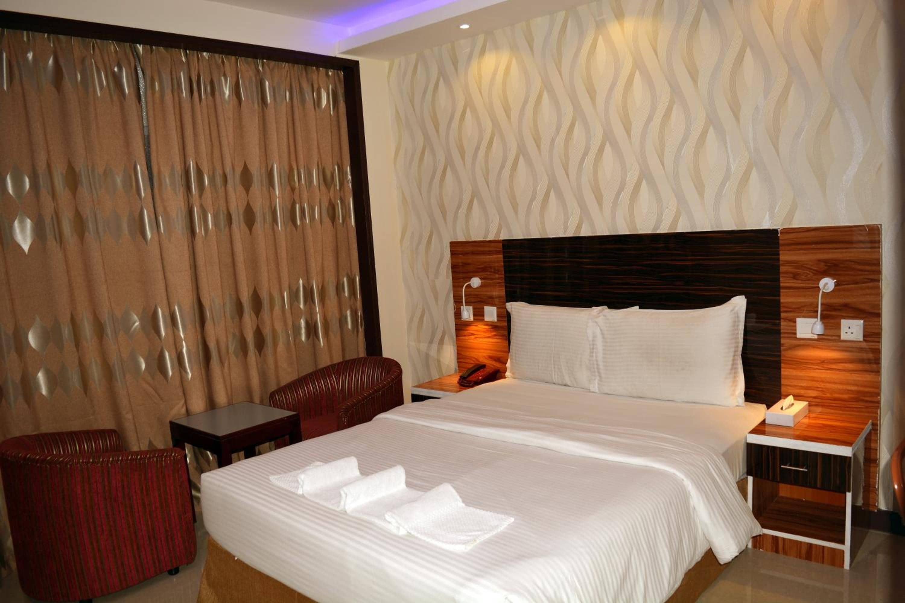 Zagy Hotel — 4