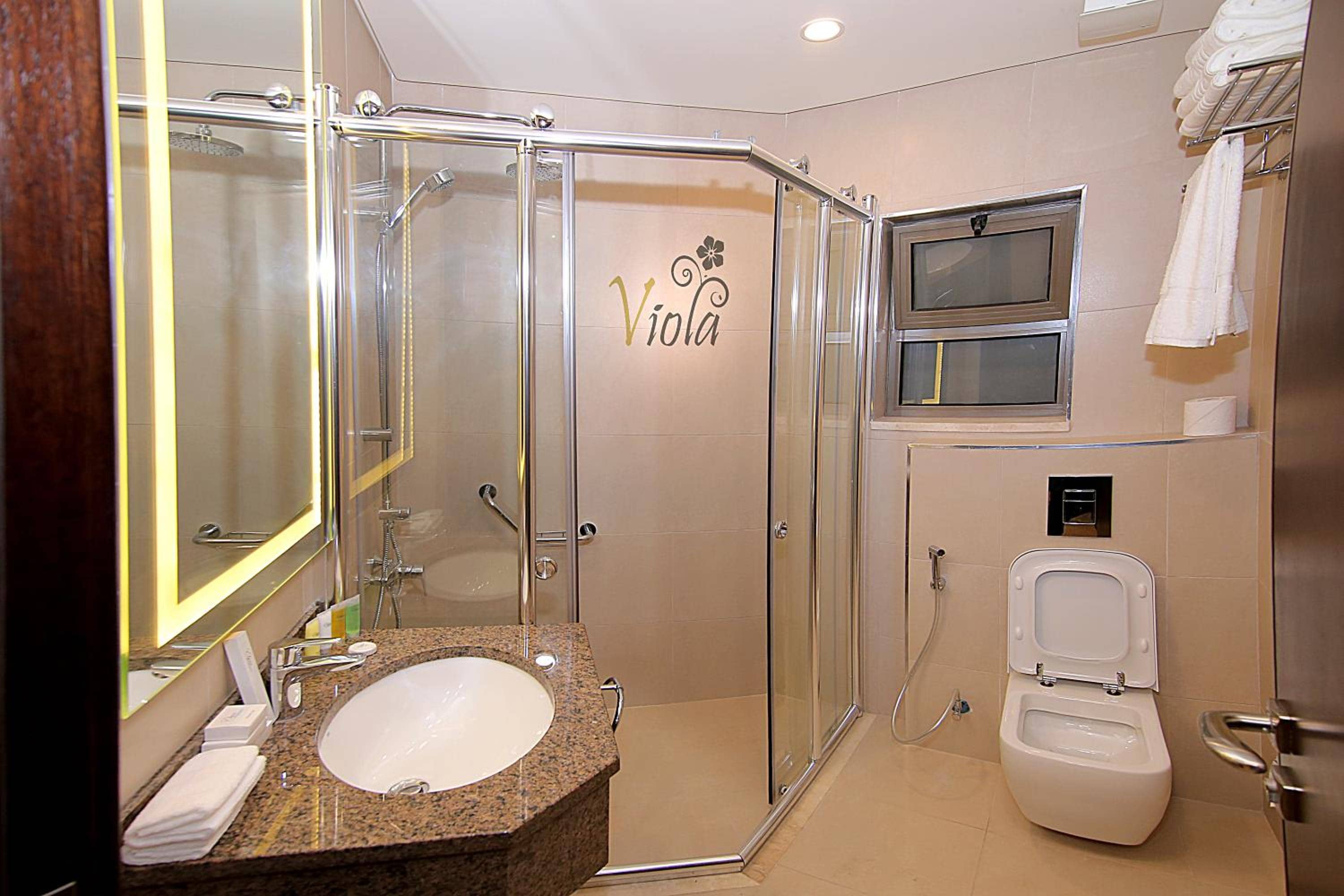 Viola Hotel Suites — 5