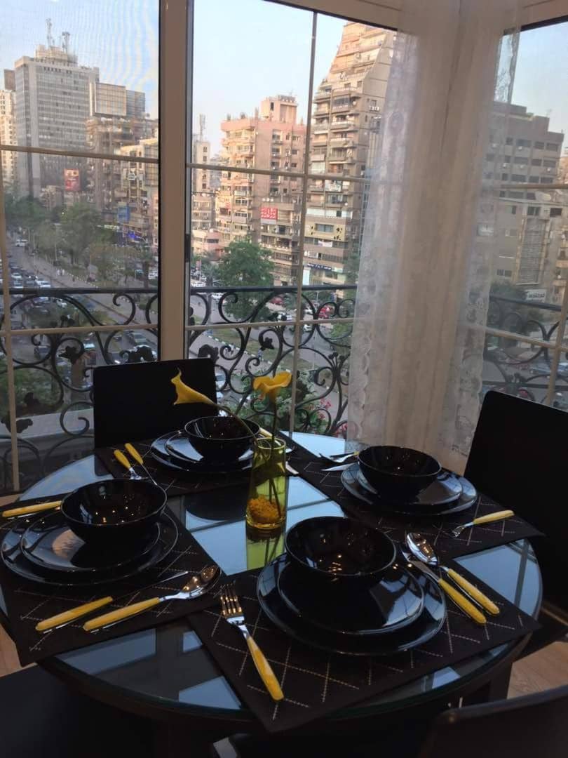 Luxury Mohandeseen Apartment شقة فاخرة إطلالة على المدينة بالمهندسين الجيزة