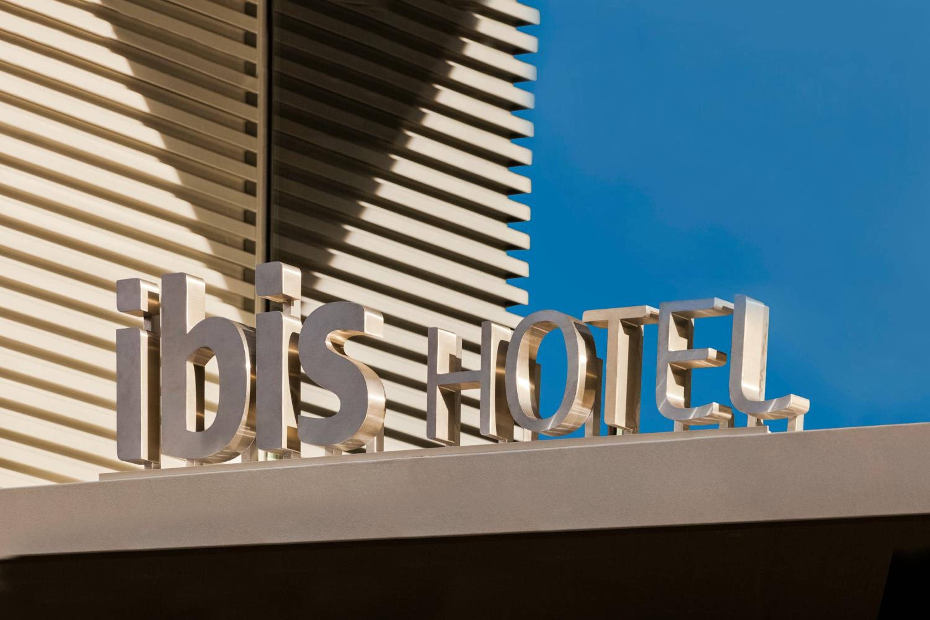 Ibis Barcelona Centro (Sagrada Familia) — 3