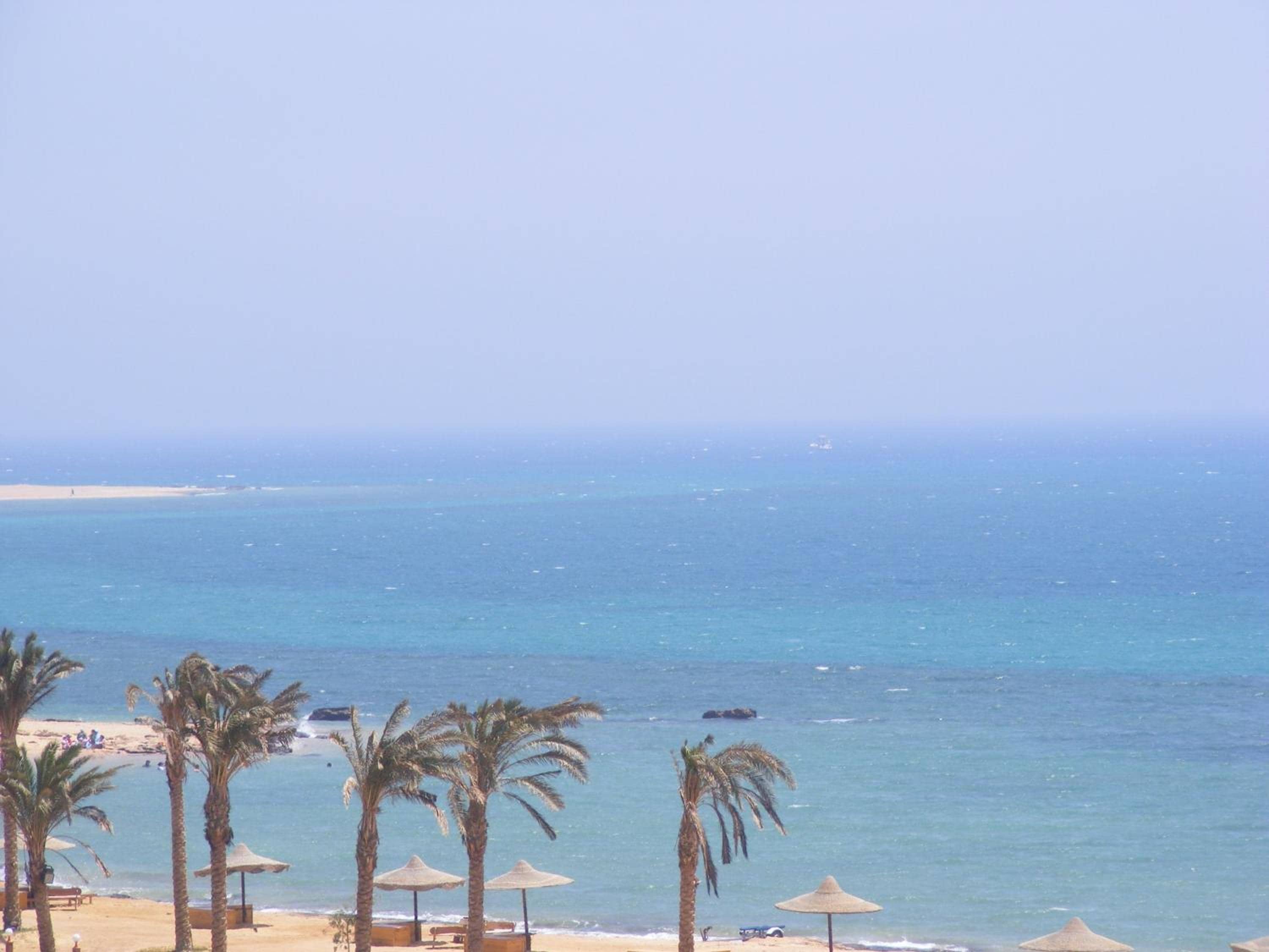La Sirena Hotel & Resort - Families only