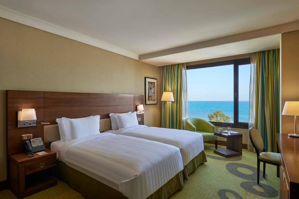 Safir Fintas Hotel Kuwait — 3