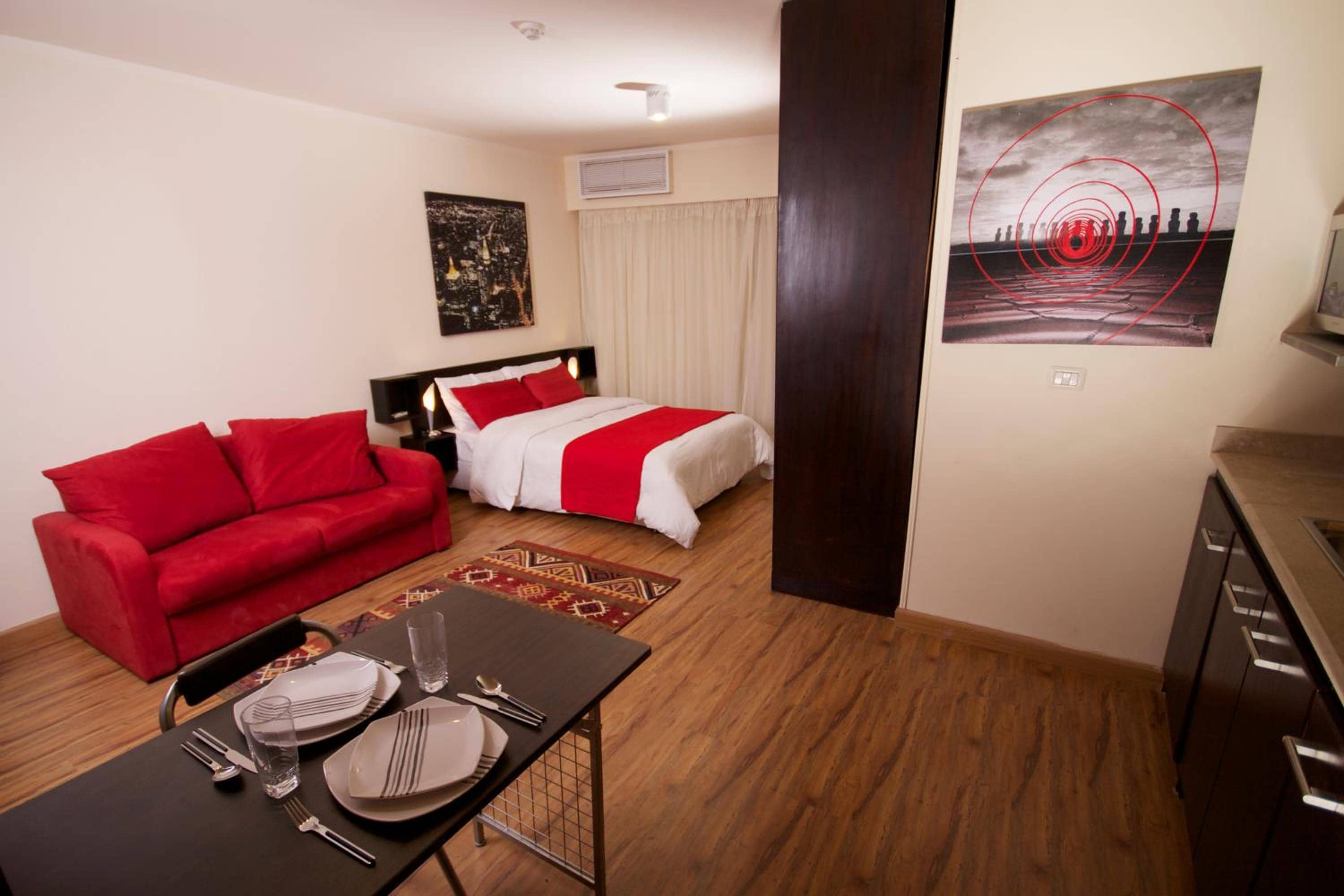 NewCity Hotel & Suites — 2