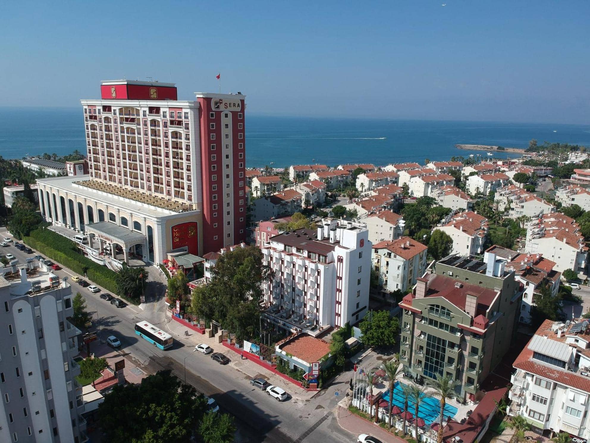 Lara Park Hotel — 4