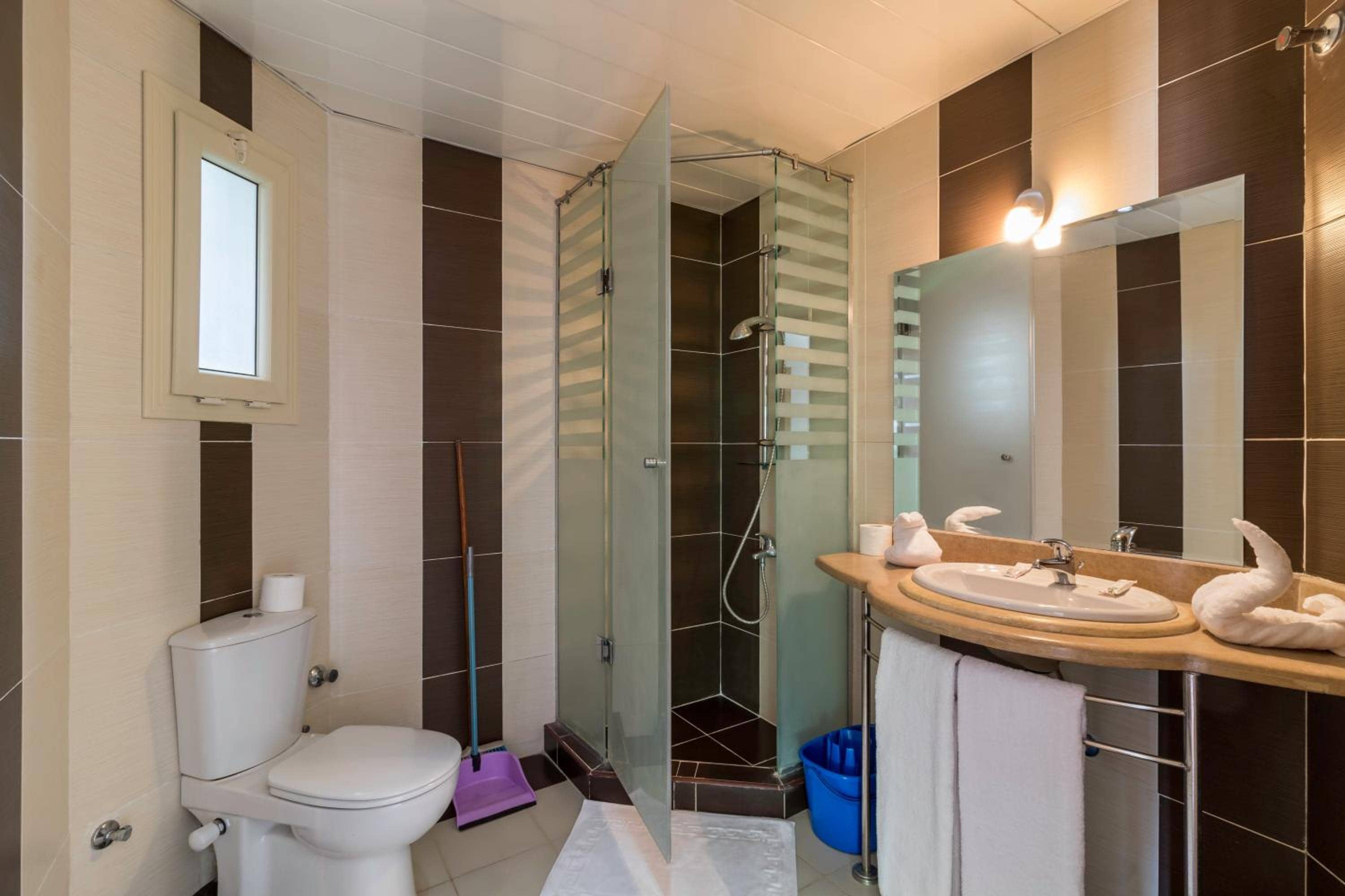 Royal Beach Serviced Apartments — 3