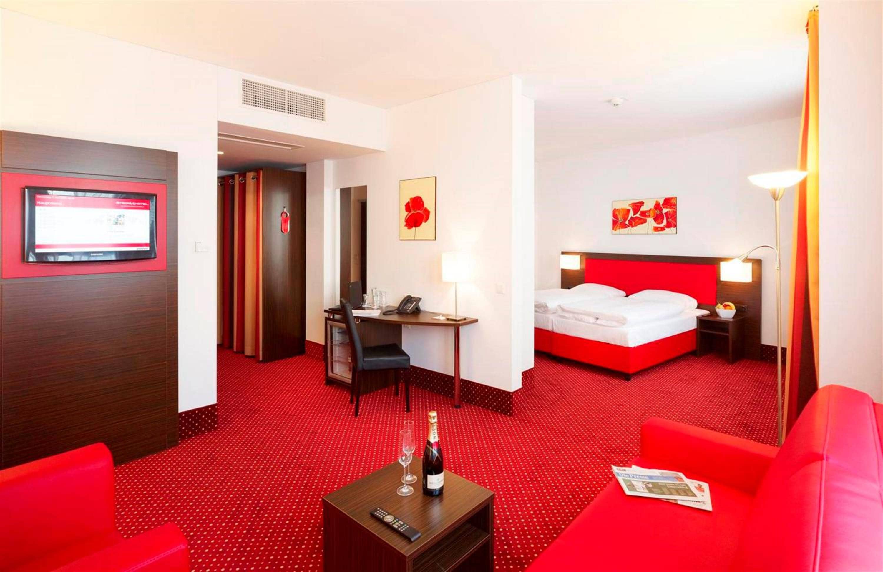 PLAZA INN Amedia Wien — 4