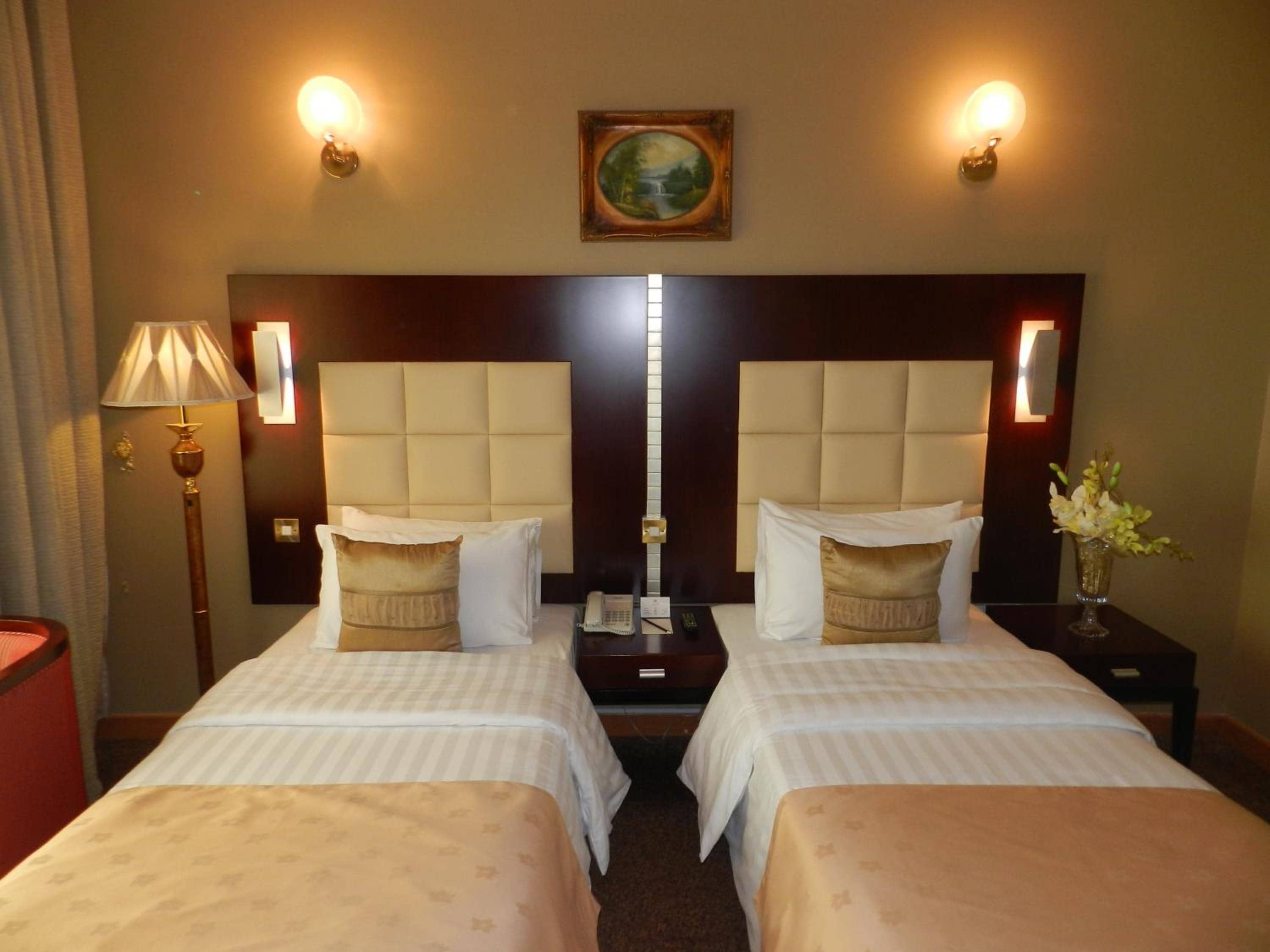 Sun & Sands Sea View Hotel — 4