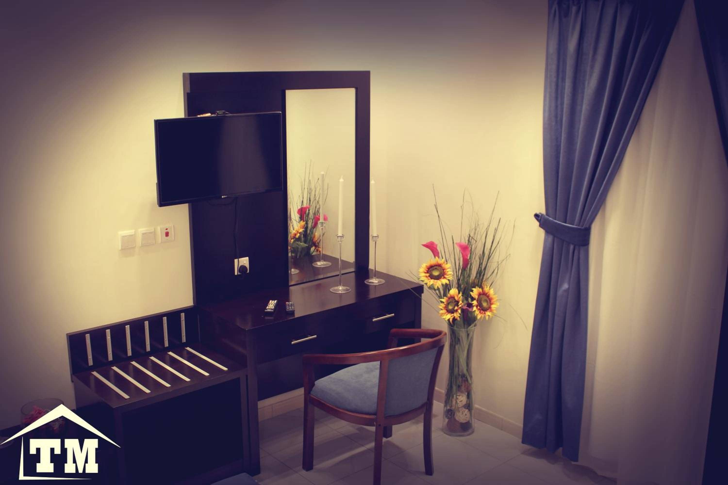 شقق الزوايا الهادئه للشقق المخدومة - اقتصادي - Alzwaya Alahadea Apartments — 2