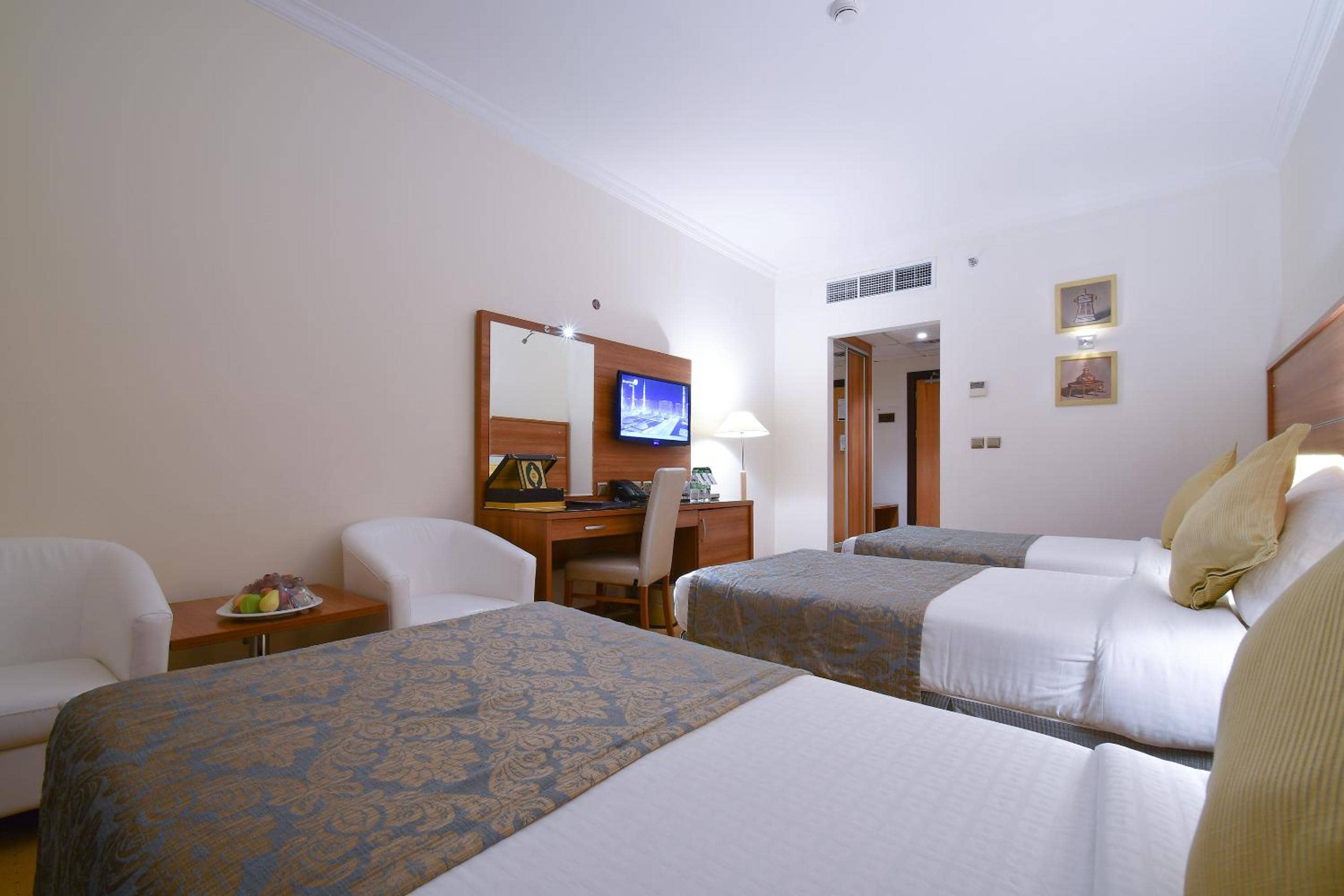 Emaar Al Mektan Hotel — 3